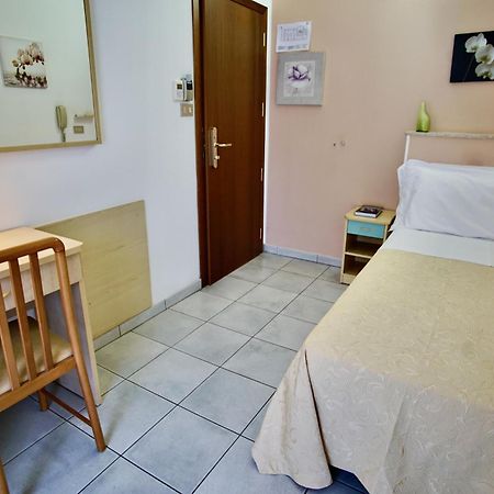 Hotel Dell'Angelo Rimini Exterior photo